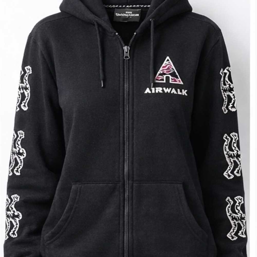 Airwalk Black Zip Hoodie – Size Small
